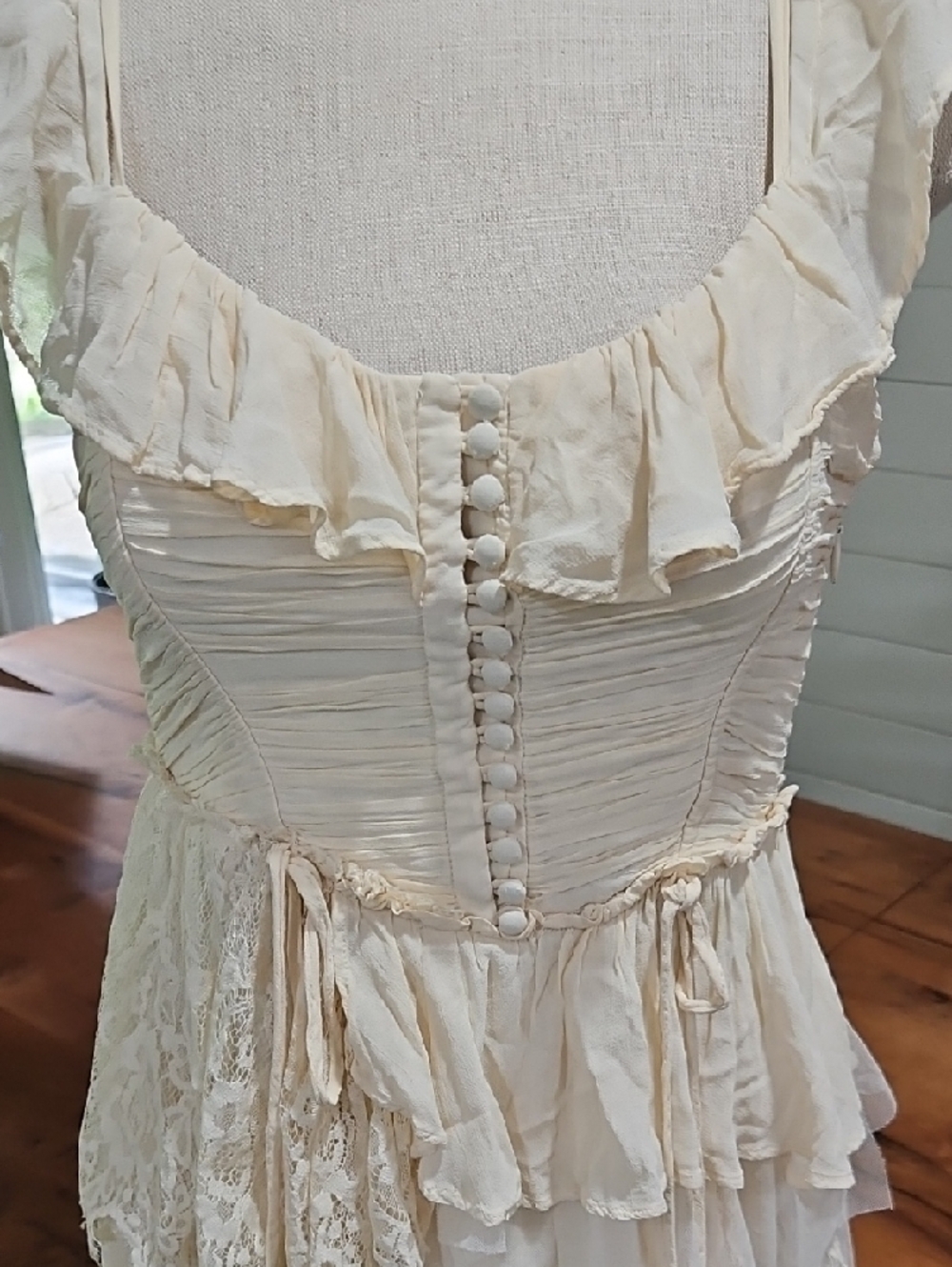 Anthropologie Cream Ruffle Tiered Maxi Dress Sz Small. Euc - Picture 6 of 7